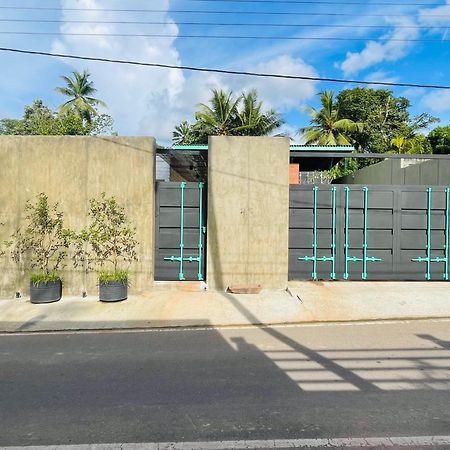 Container Villa Luxury Collection Weliweriya Exterior photo