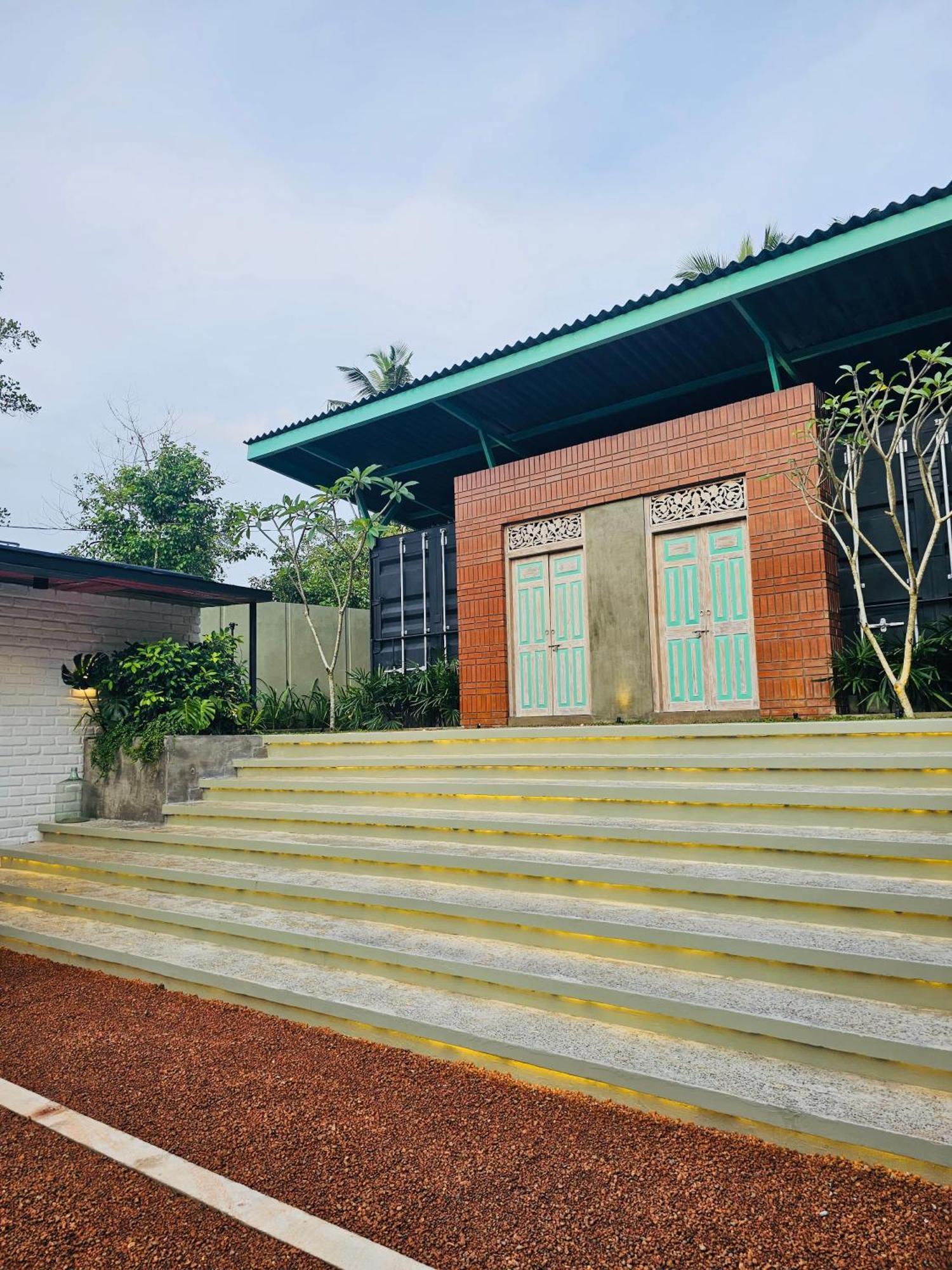 Container Villa Luxury Collection Weliweriya Exterior photo