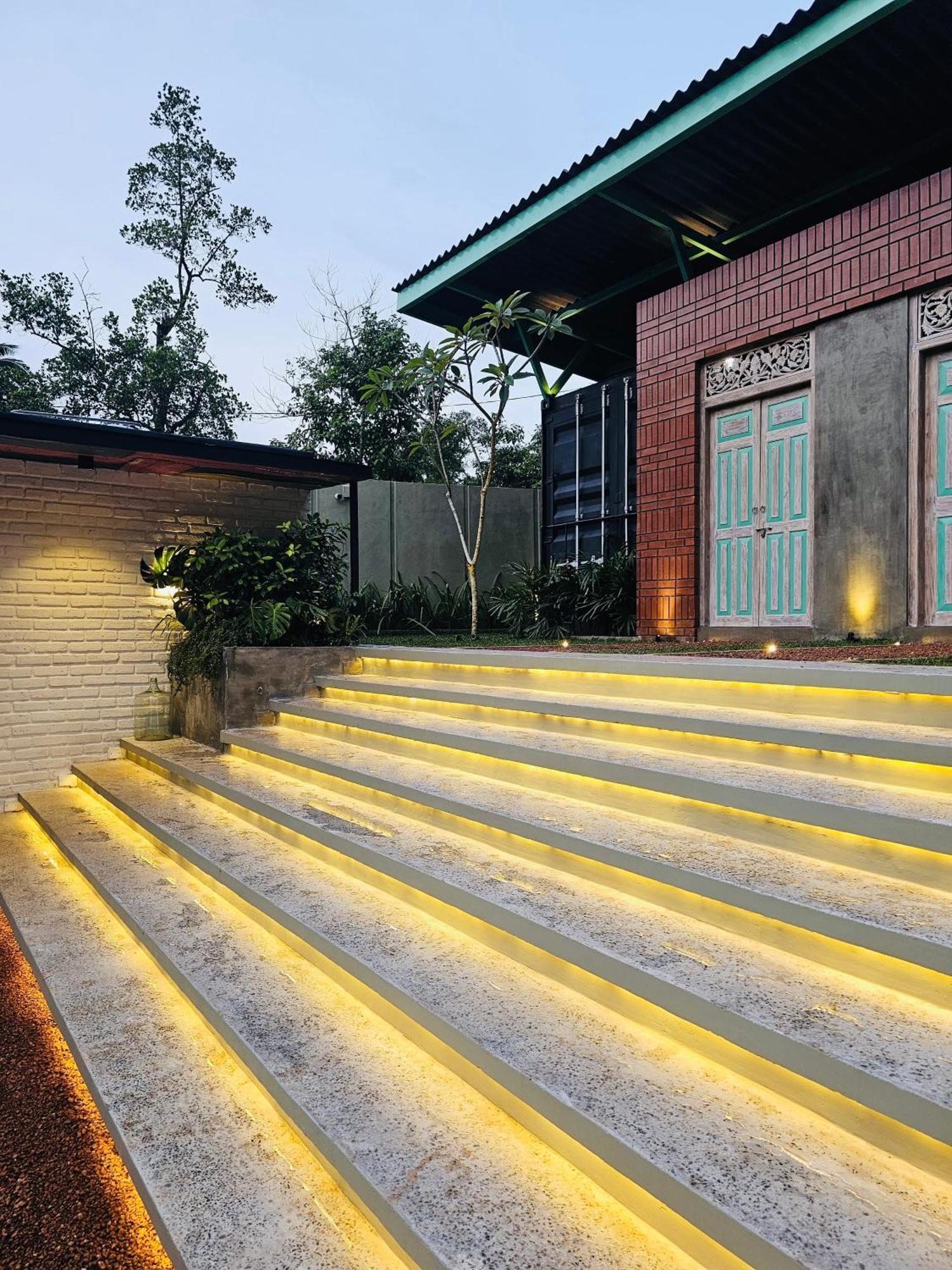 Container Villa Luxury Collection Weliweriya Exterior photo