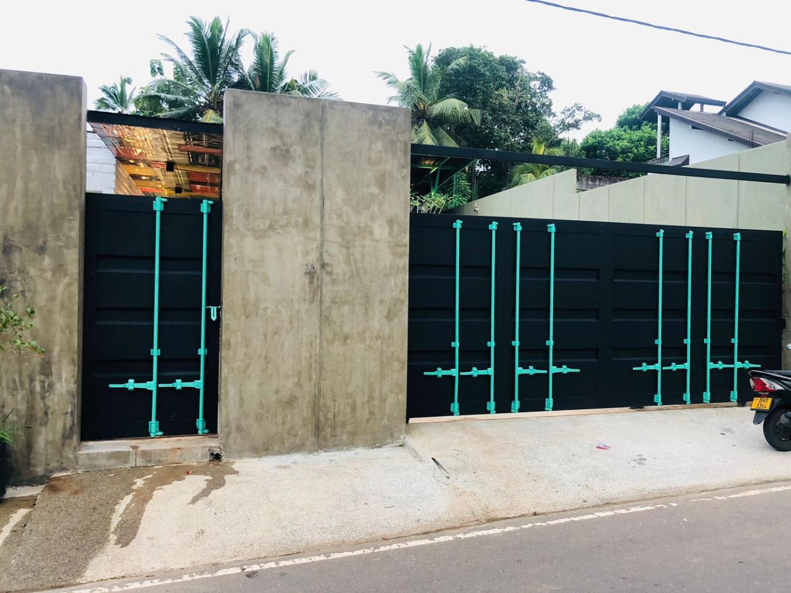 Container Villa Luxury Collection Weliweriya Exterior photo